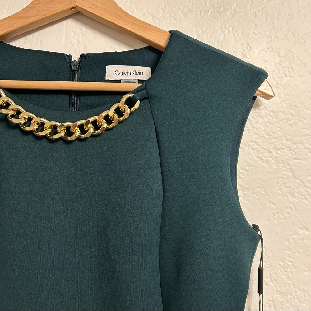 NWT Calvin Klein Forest Green Sleeveless Dress with Gold Chain, Size 4 - Picture 2 of 8